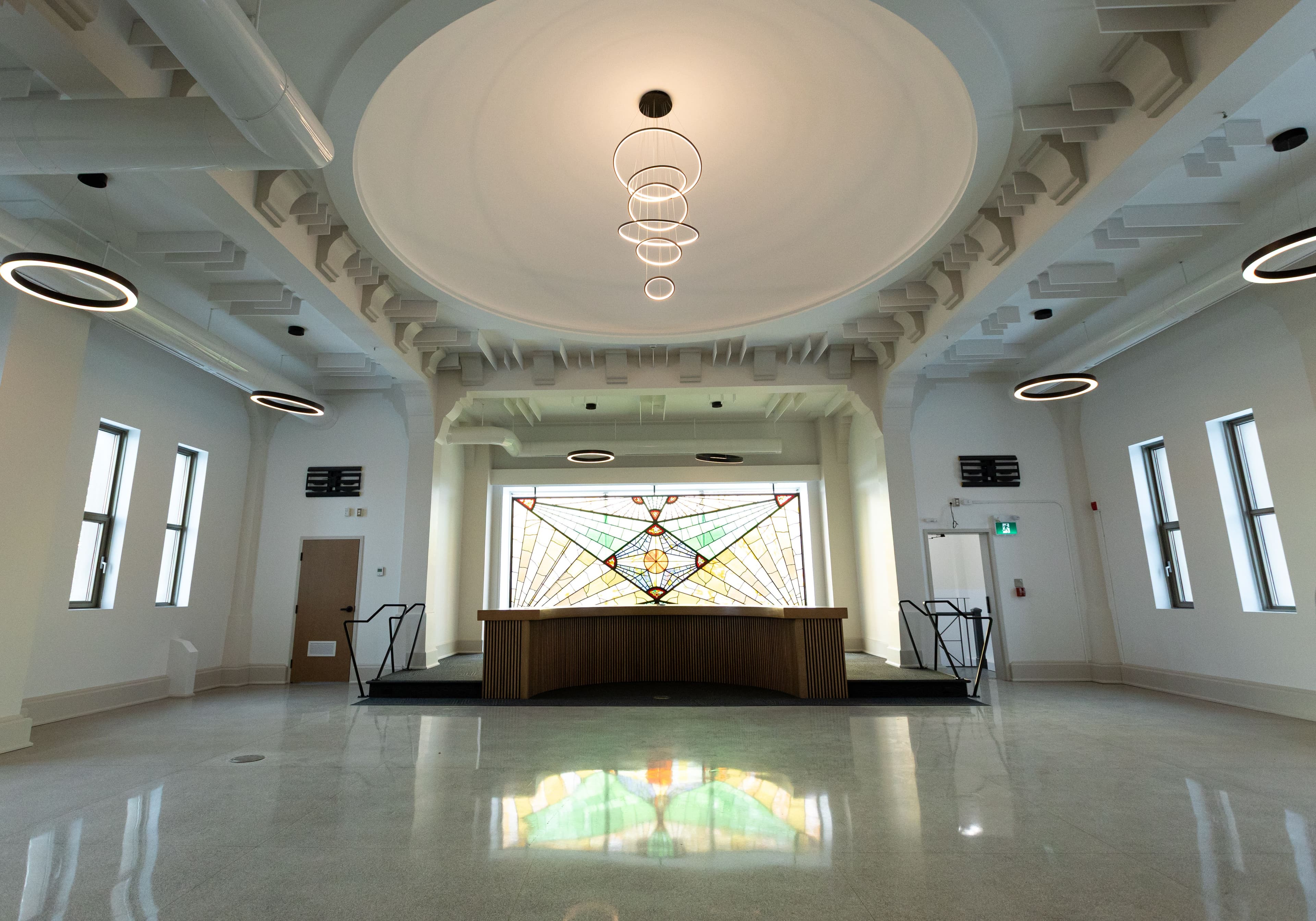 Réaménagement de la toiture de l'hôtel de ville de Sorel-Tracy réalisé par CSL Ltée